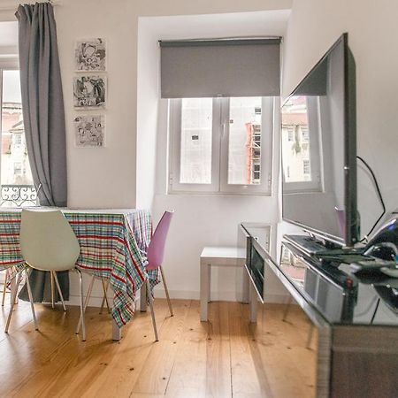 Apartamento Martires Da Patria Lisbon Luaran gambar